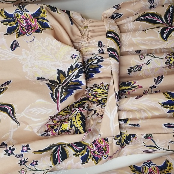 The Jetset Diaries Floral Long Sleeve Maxi Dress Tan Black Below Knee Size Small - Picture 7 of 14